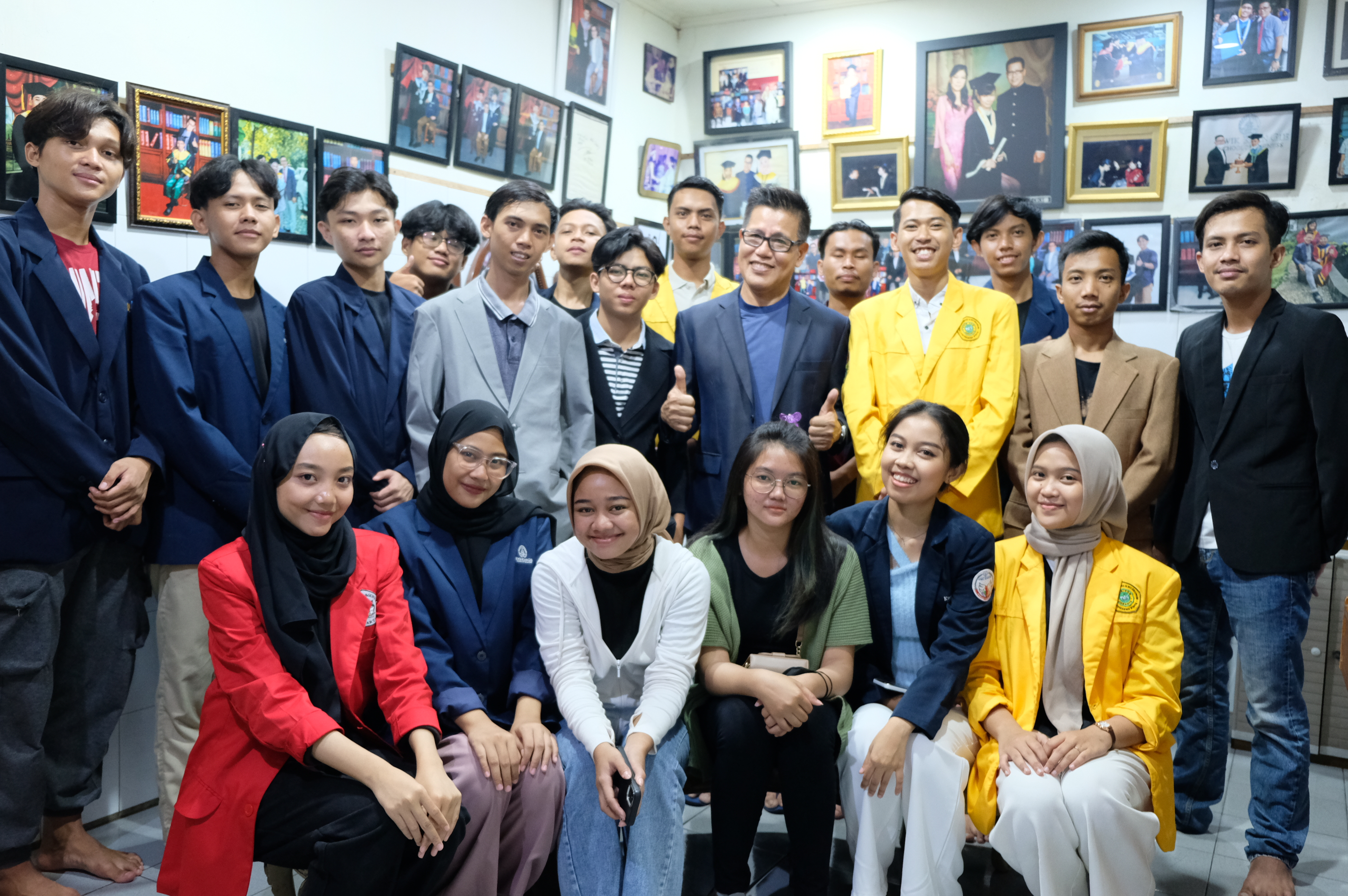 Pembuataan ucapan selamat hari Natal 2024