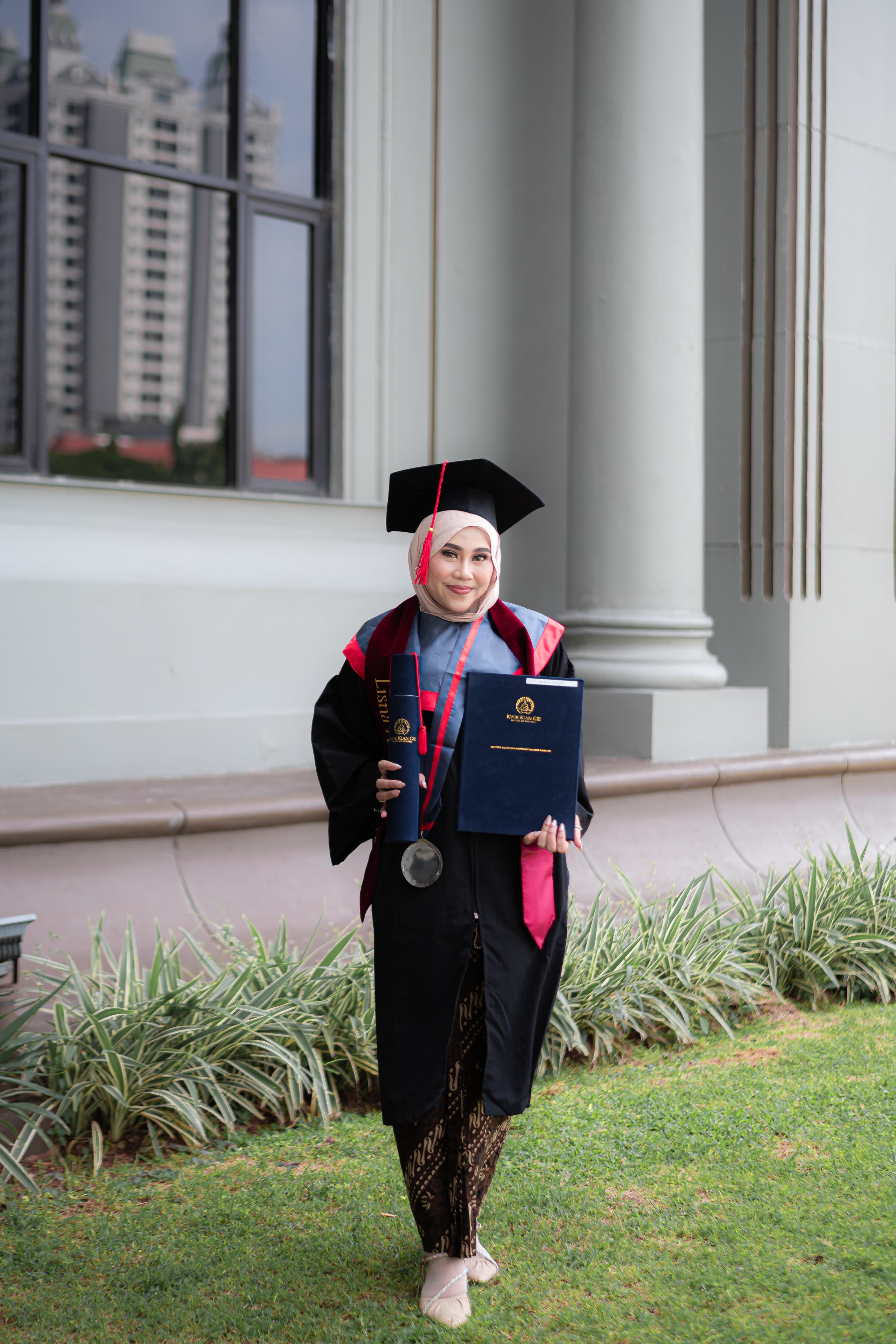 Perjalanan Akademik Mahasiswi dari yayasan sinar tunas bakti bangsa yang berkuliah di Kampus Kwik Kian Gie